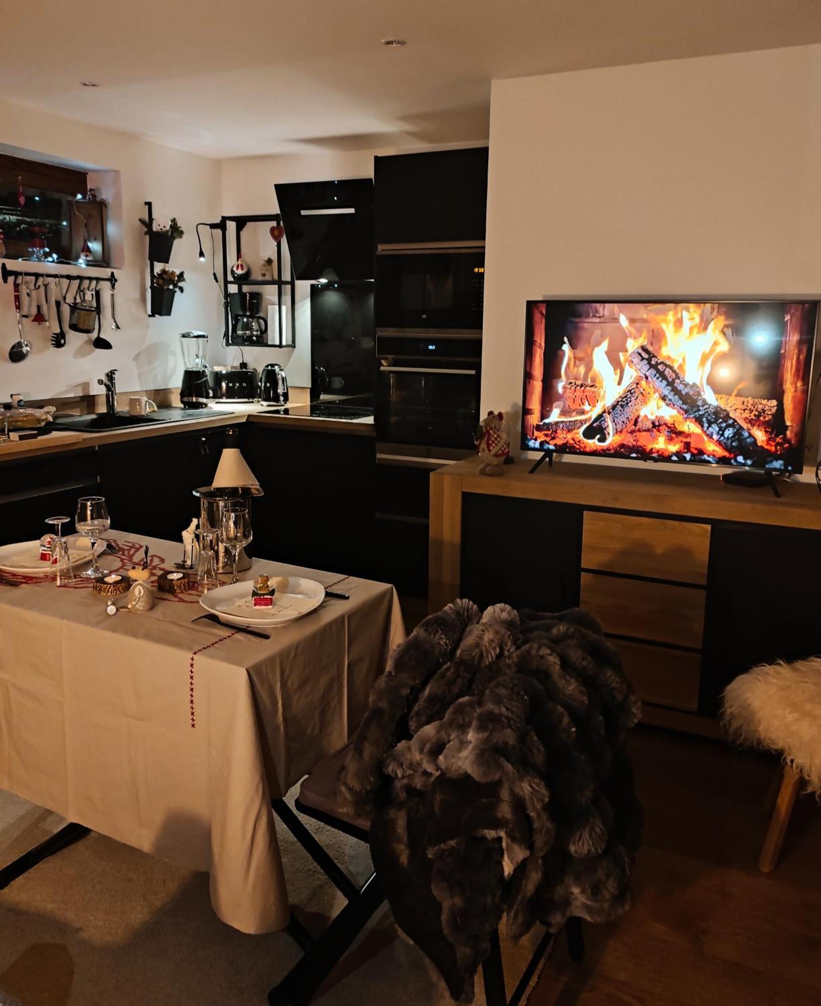 Le Week-End 3 Etoiles, Plein Centre Ville Ла-Клюсаз Экстерьер фото